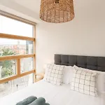 Apartment The Distillery Penthouse *
